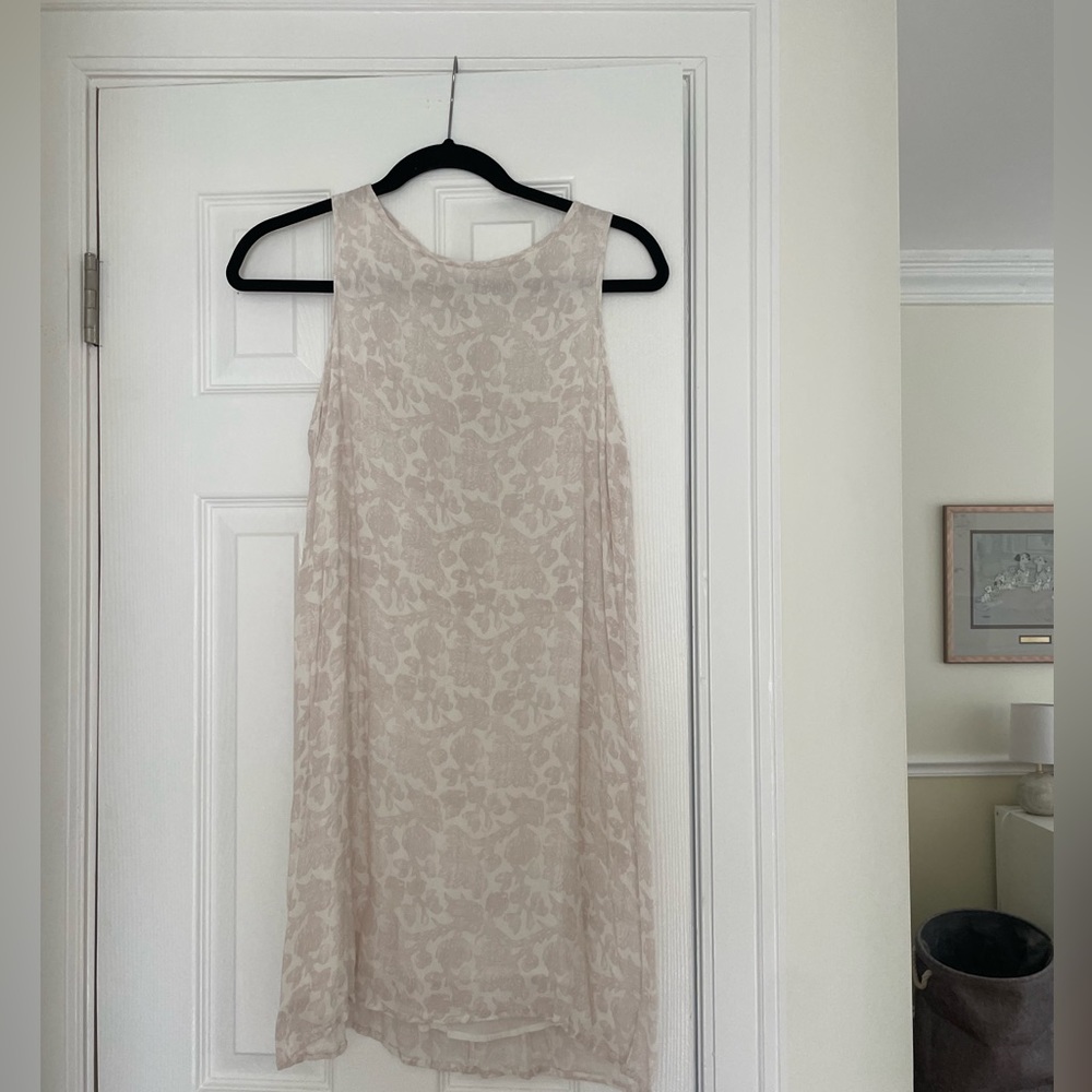 Gorgeous tan and cream floral dress. Size small